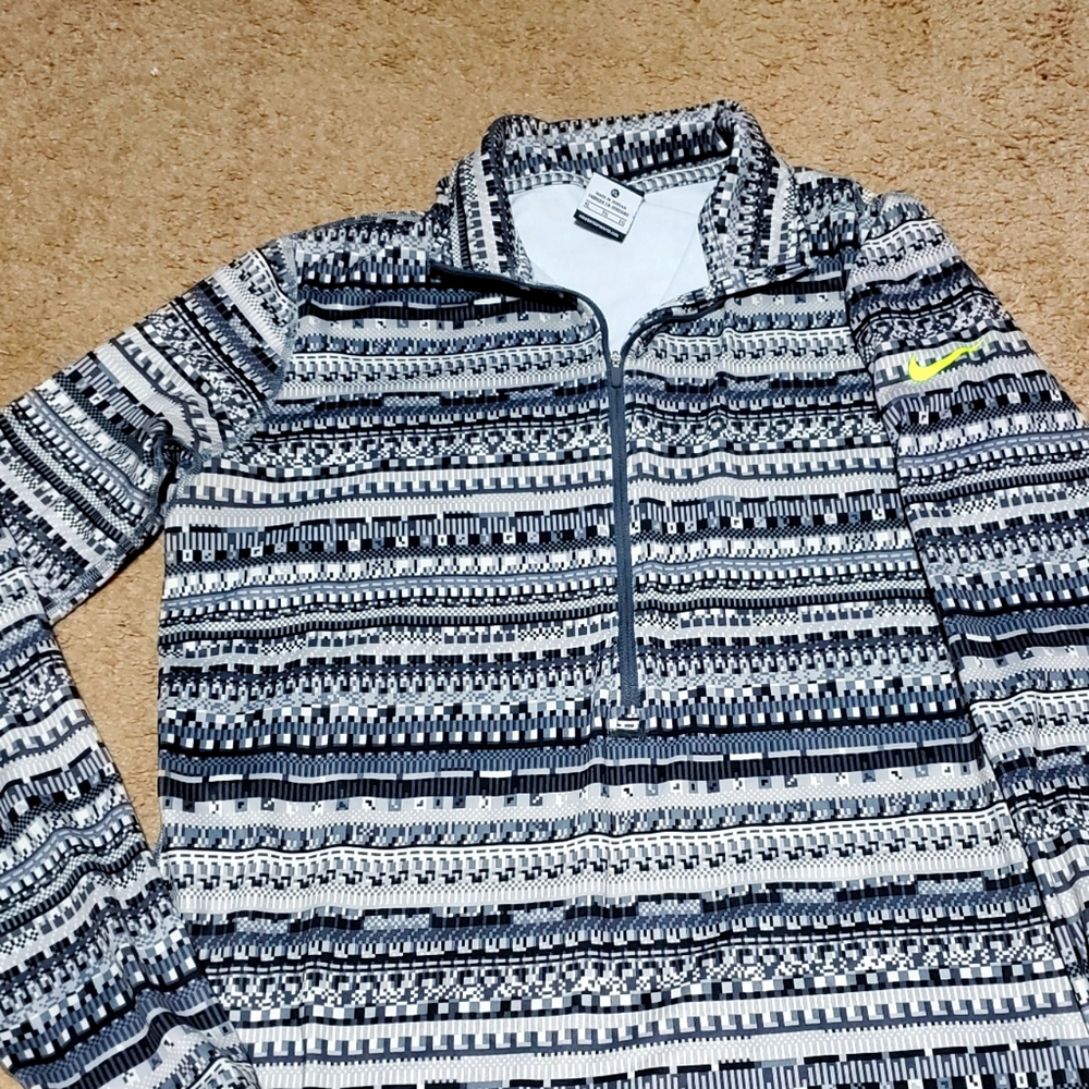 Nike pro half zip